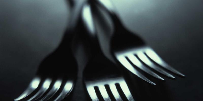 教育咨询新趋势：国际教育展线上与线下模式的深度对比分析